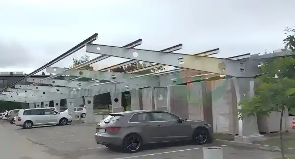 Sikeresen befejeződött az európai kétoldalas napelemes autóbeálló projekt